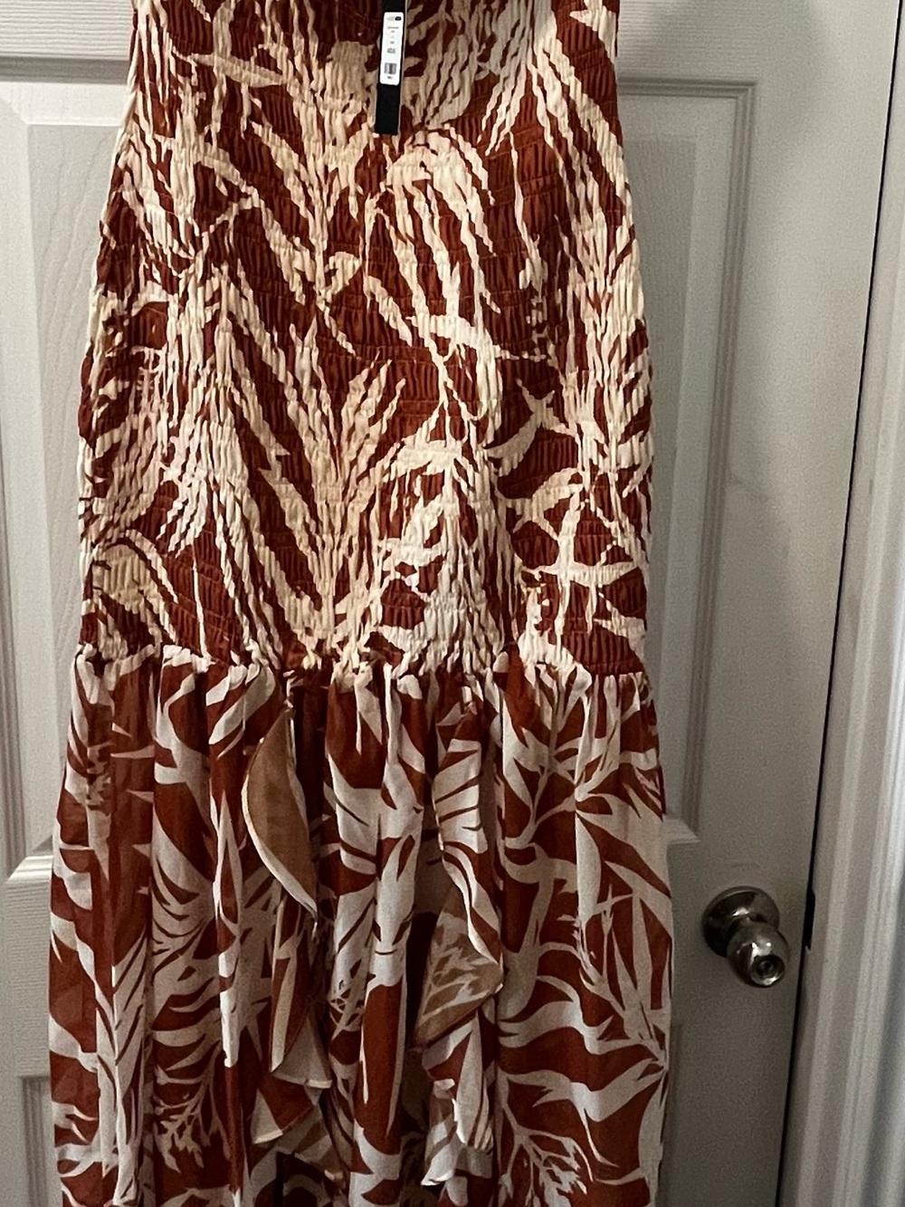 Elegant Strapless Orange and White Dress - Picture 4 of 5